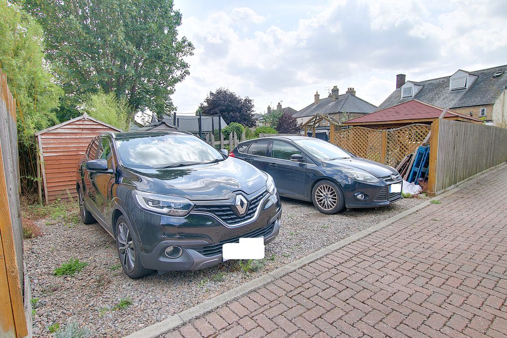 Property photo 3 of 18