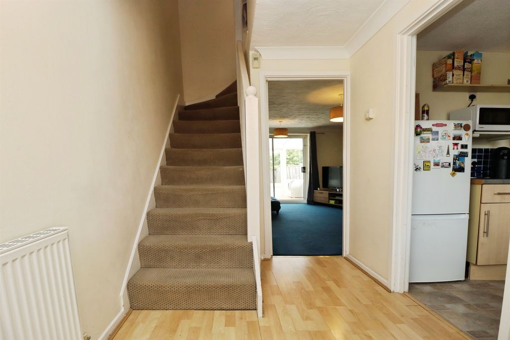 Property photo 3 of 17