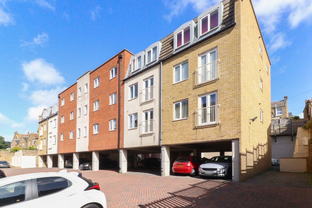 Property photo 1 of 9 Picture 1