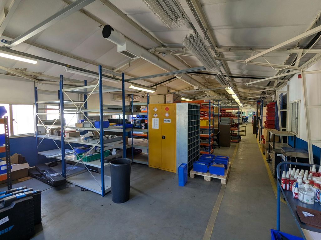 Property photo 3 of 5 1000008527.Jpg