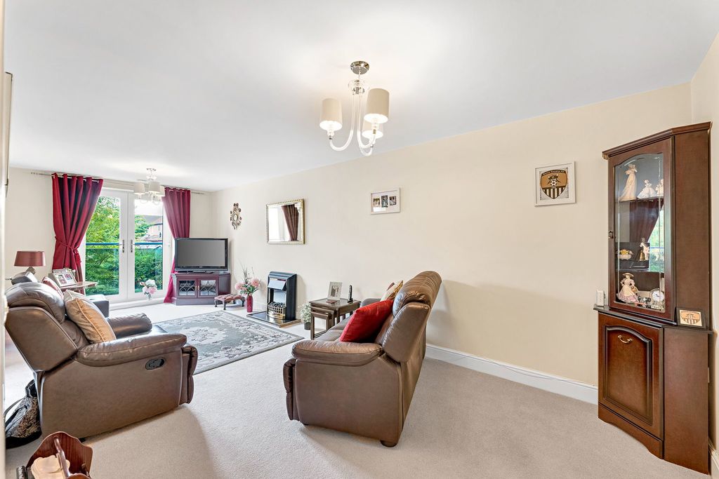 Property photo 1 of 16