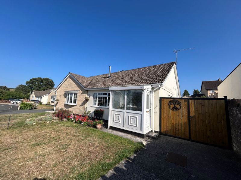 Property photo 1 of 13 Photo 7