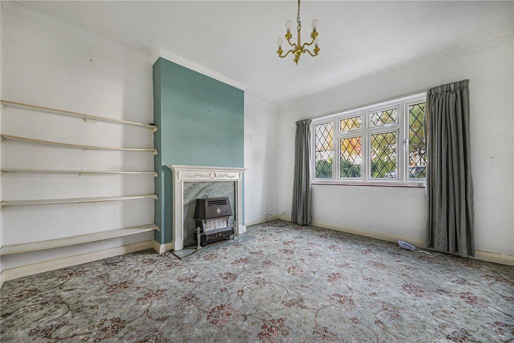 Property photo 3 of 19 Picture No. 01