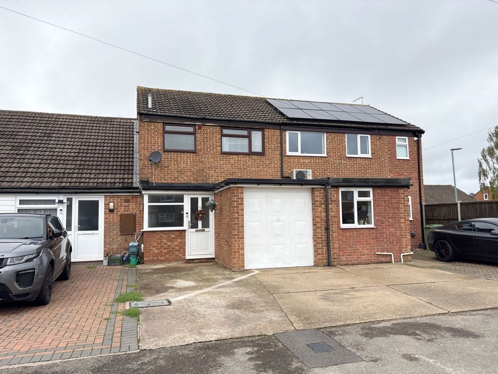 Property photo 1 of 17 3 Bedroom Terraced House For Sale