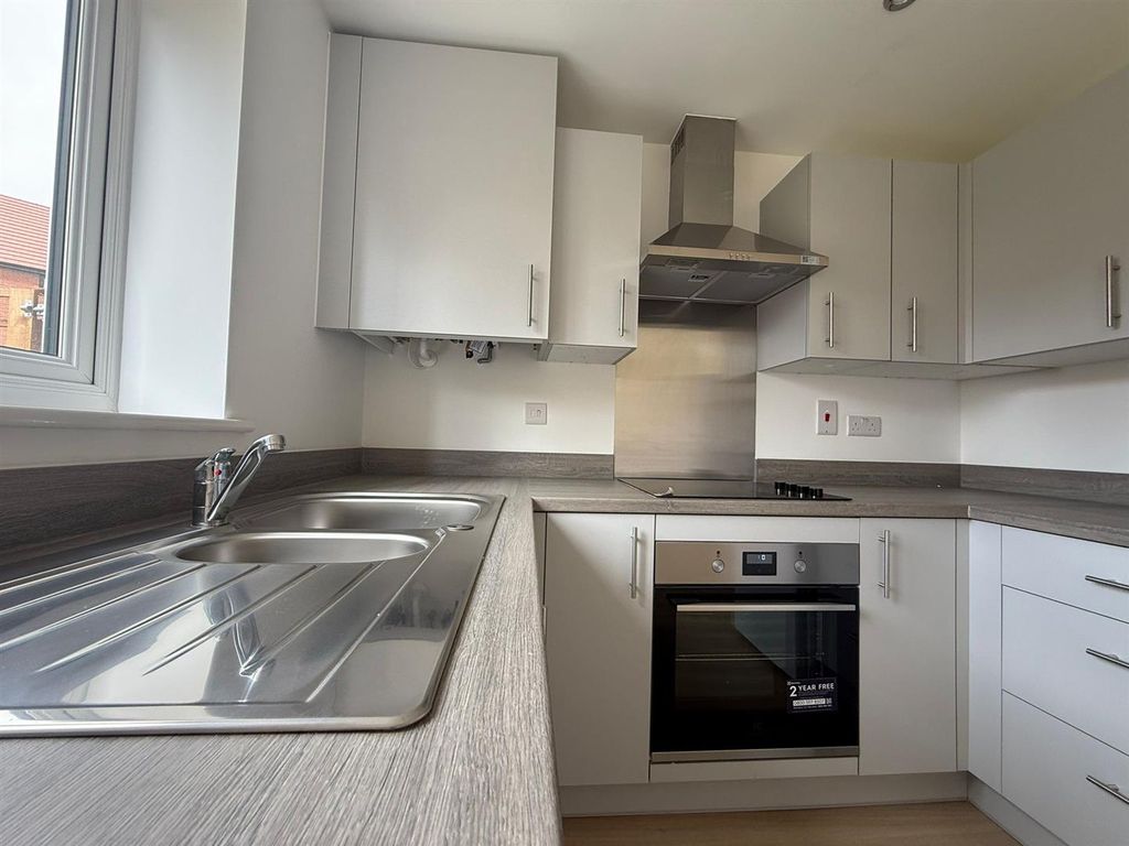 Property photo 3 of 13 F256A689-48Fa-4Af9-88F1-37886d452Ac2.Jpg