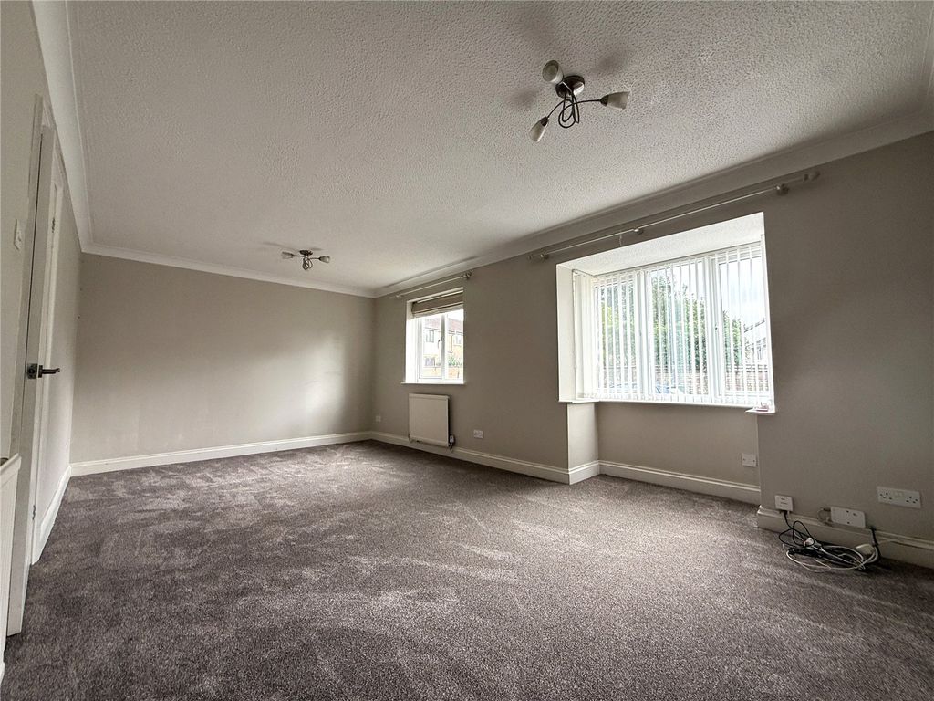 Property photo 3 of 20 Picture No. 05