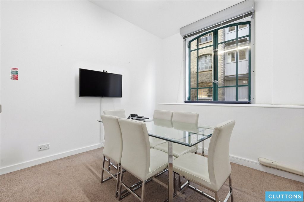 Property photo 3 of 19 Picture No. 22