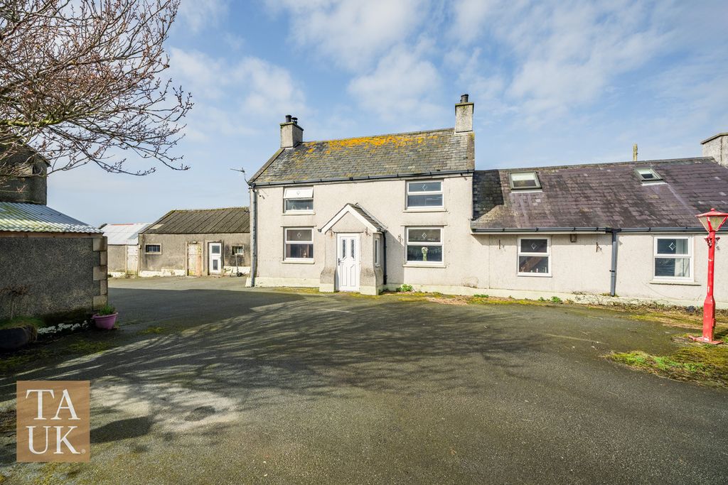 Property photo 3 of 21