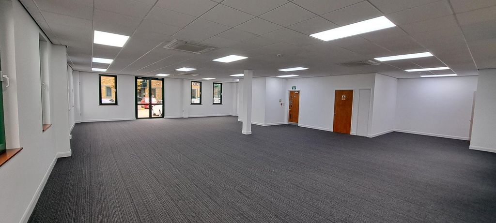 Property photo 2 of 4 Grd.Jpg