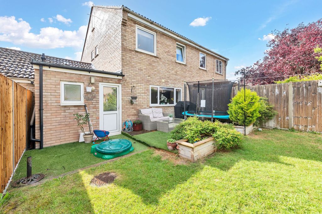 Property photo 1 of 17