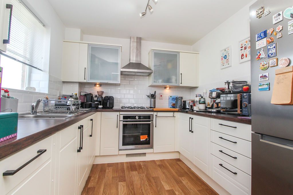 Property photo 2 of 14 Kitchen
