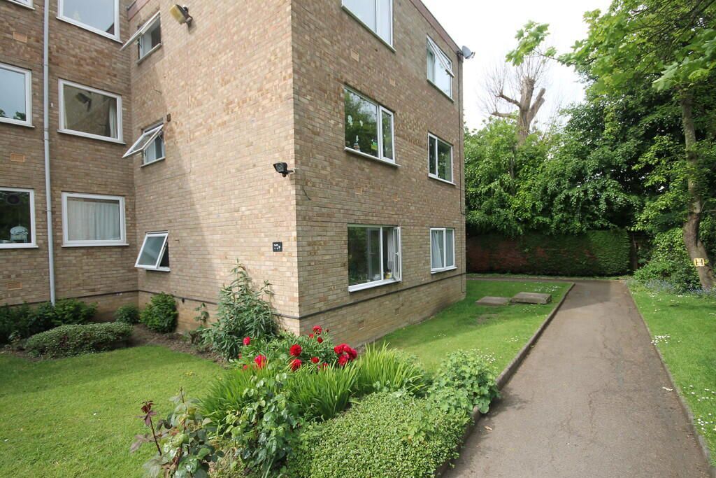 Property photo 1 of 8
