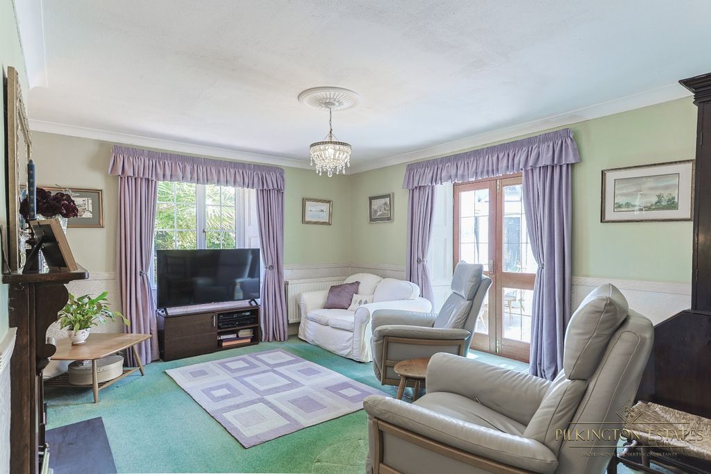 Property photo 3 of 31 4347315