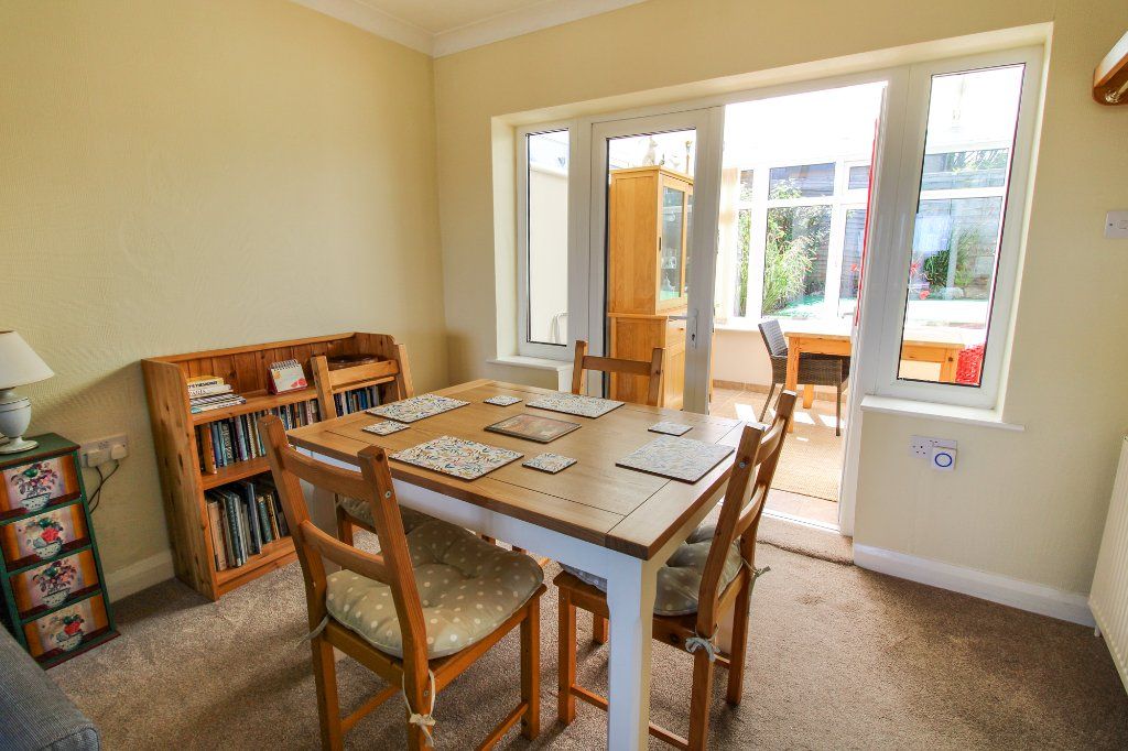 Property photo 3 of 15 Dining Area