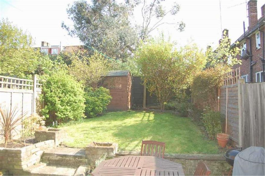 Property photo 2 of 7 Garden