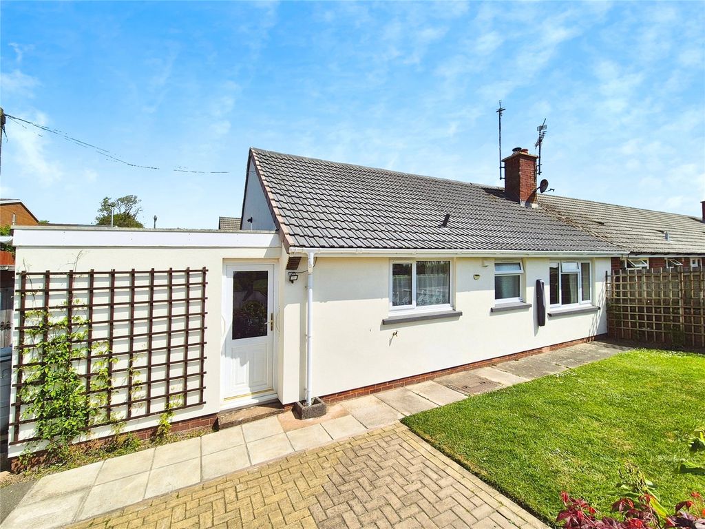 Property photo 1 of 14 Picture No. 12
