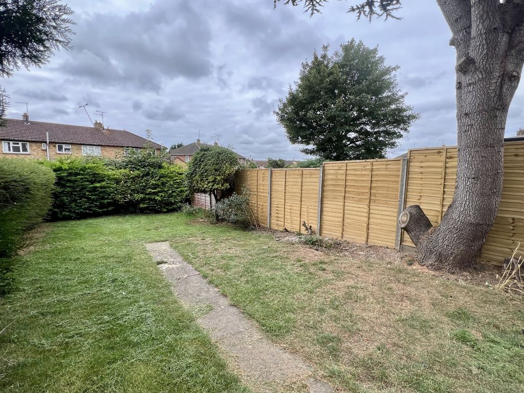 Property photo 3 of 12 Garden