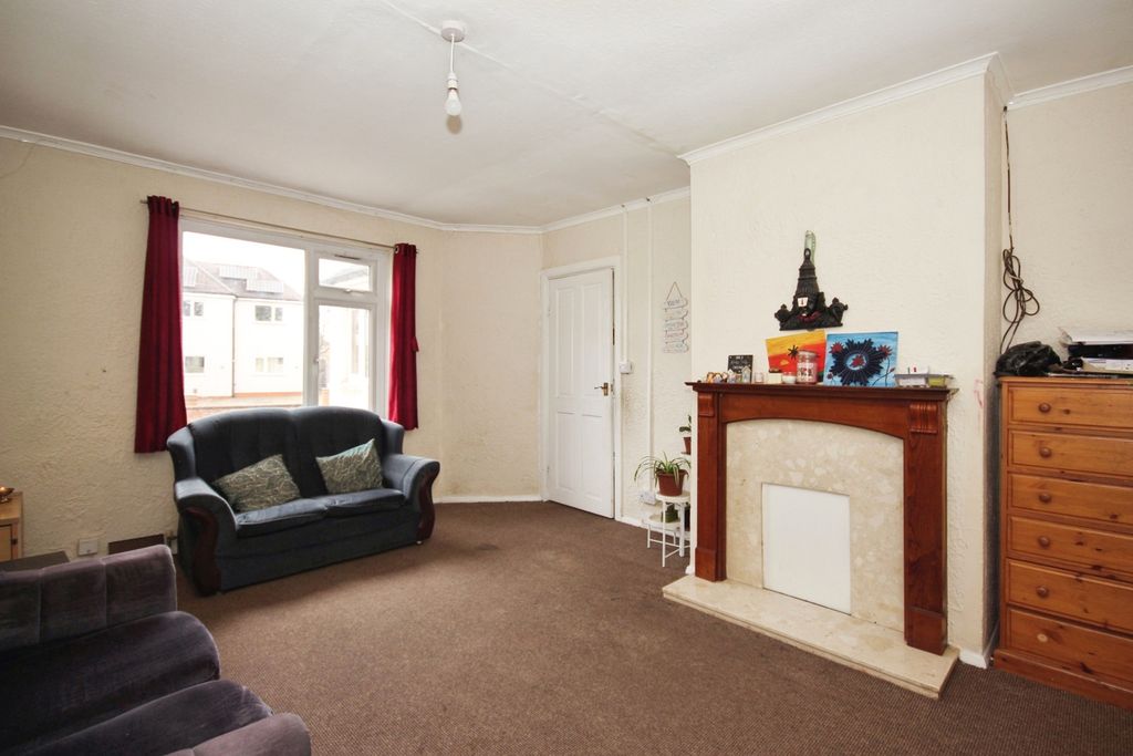 Property photo 2 of 13 Pbox-Img.Jpg