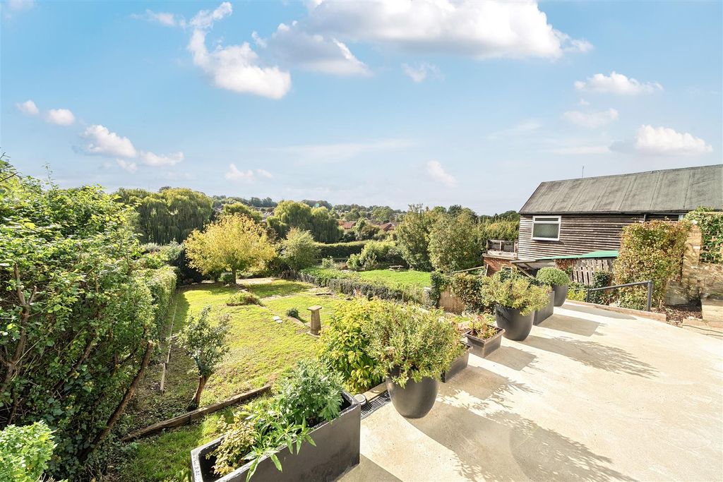 Property photo 3 of 19 1357066-4-68d2E70Fe0256.Jpg