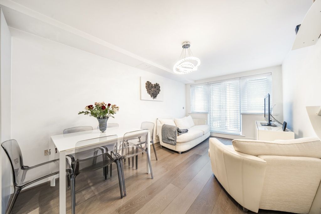 Property photo 2 of 8 1202310 (11)