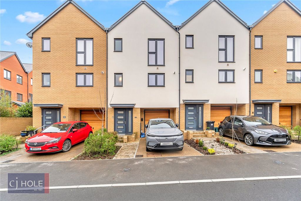 Property photo 1 of 33 Picture No. 29