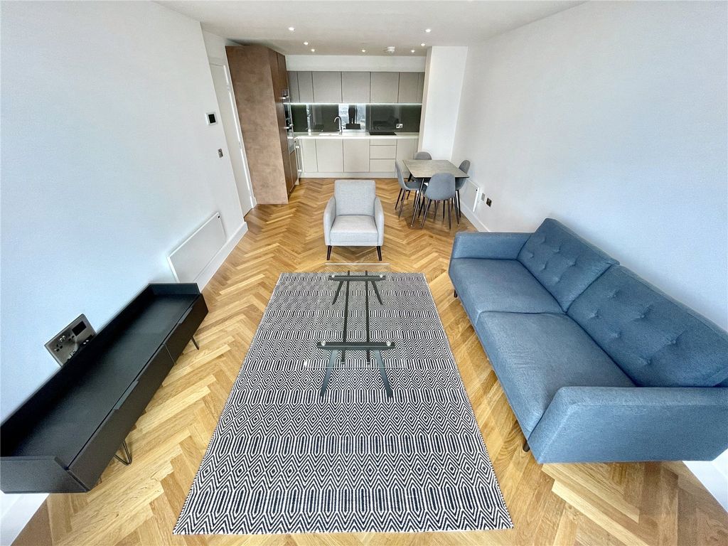 Property photo 2 of 27 Picture No. 06