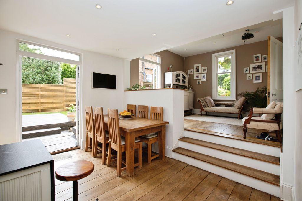Property photo 2 of 18 Open Plan Kitchen,Dining,Family Room