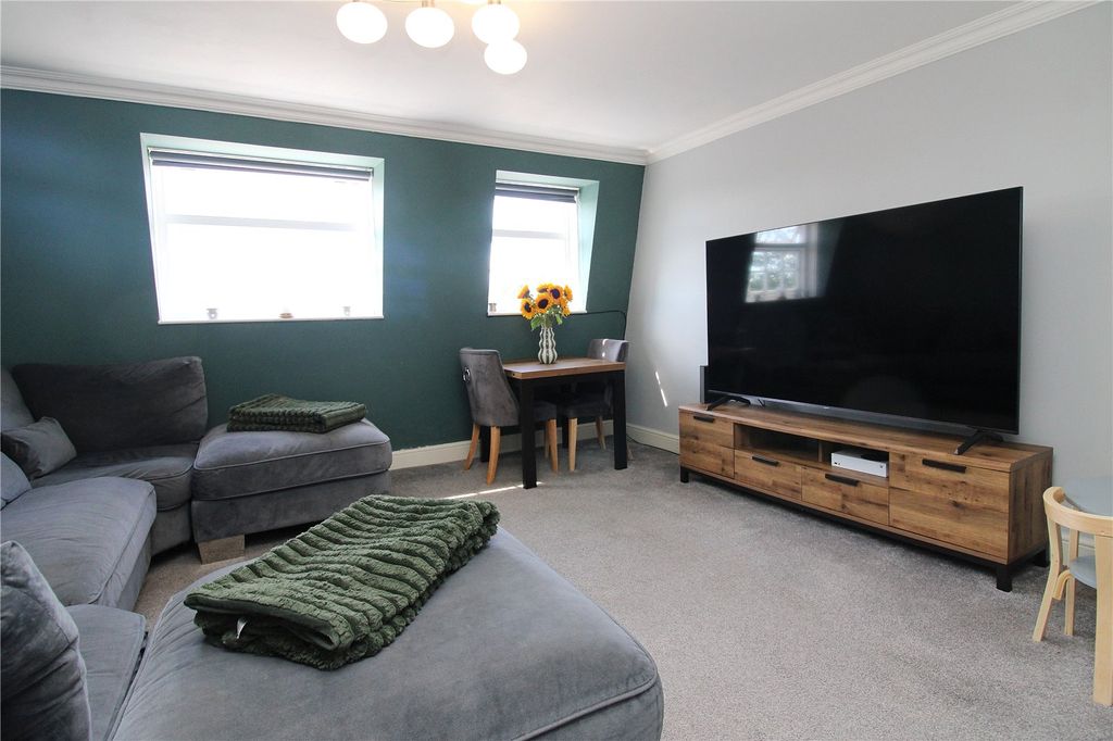 Property photo 2 of 13 Picture No. 08