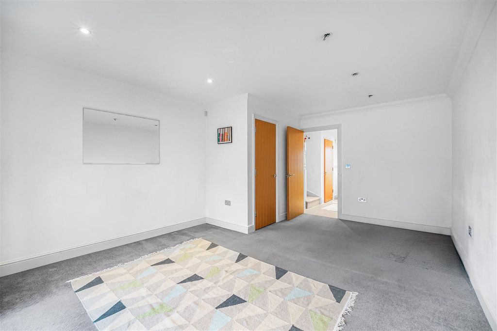 Property photo 2 of 14 4.Jpg.Jpg