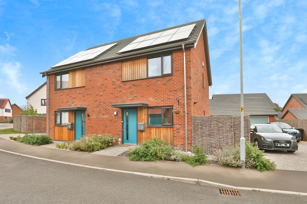 Property photo 1 of 17