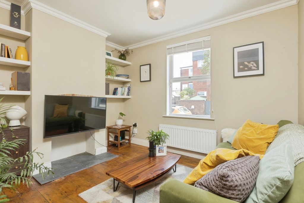 Property photo 2 of 19 Pbox-Img.Jpg