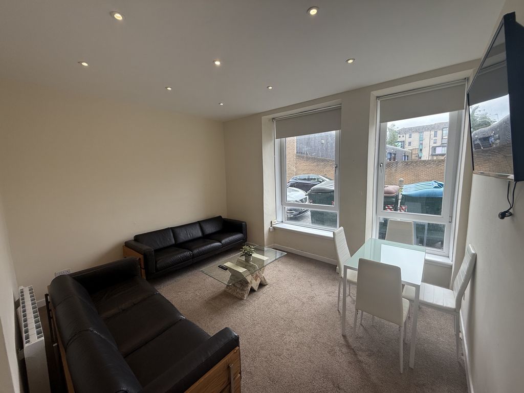 Property photo 2 of 10 Sitting Room