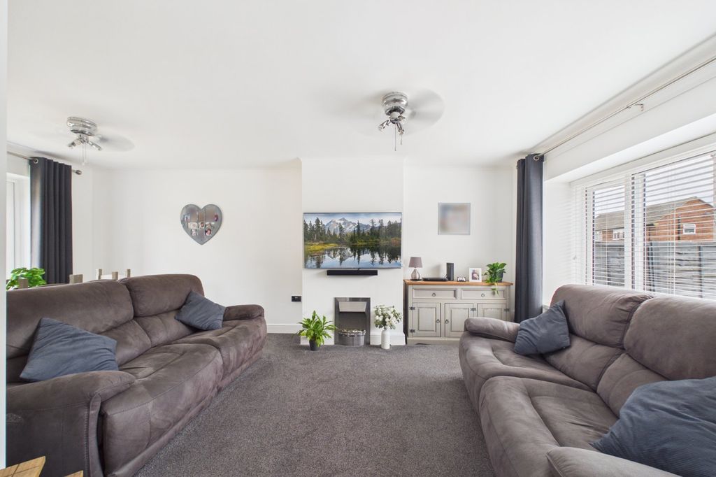 Property photo 2 of 13 Picture No. 02