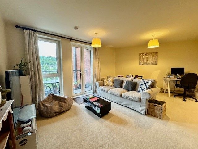 Property photo 2 of 13