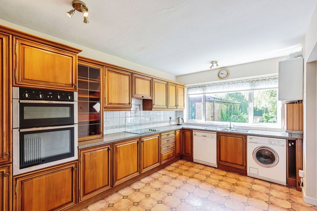 Property photo 2 of 17 Pbox-Img.Jpg