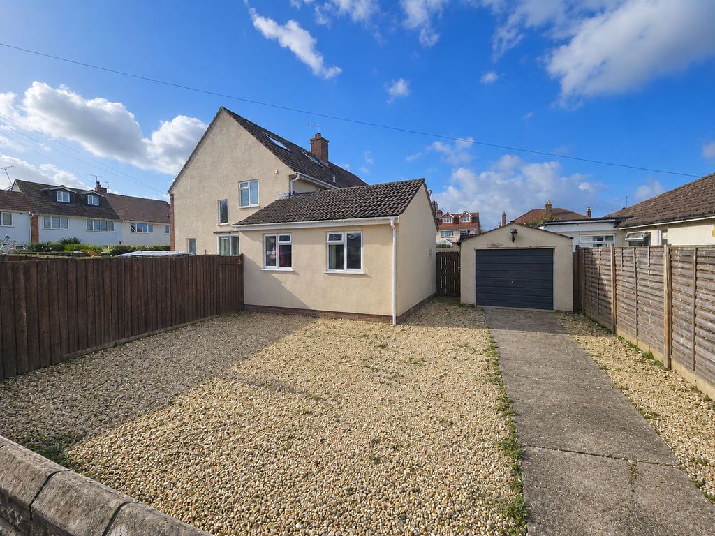 Property photo 2 of 27