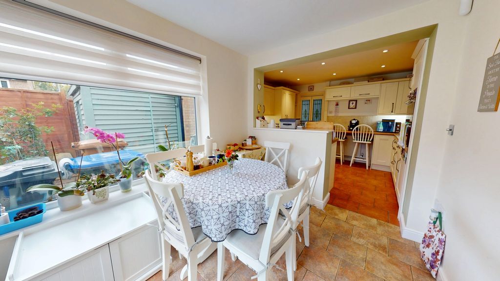 Property photo 3 of 15 Photo 1