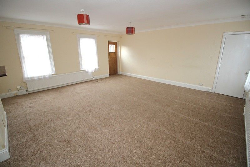 Property photo 2 of 5 Lounge