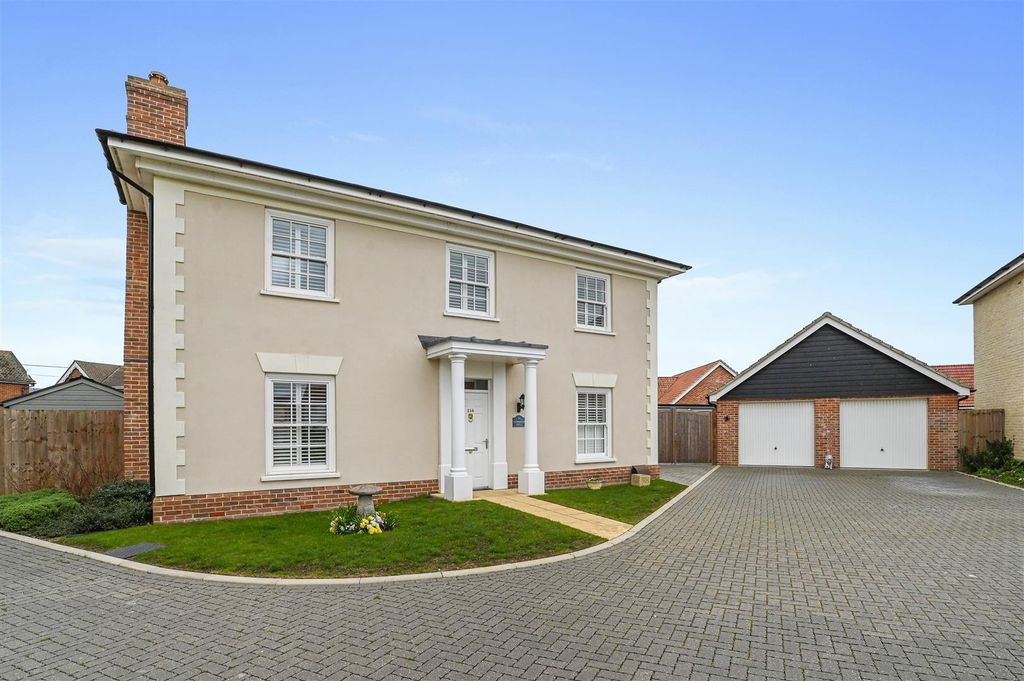 Property photo 1 of 18 Front