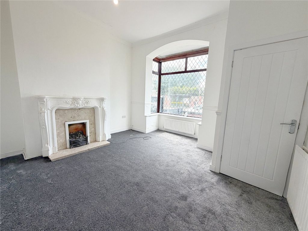 Property photo 2 of 16 Picture No. 02