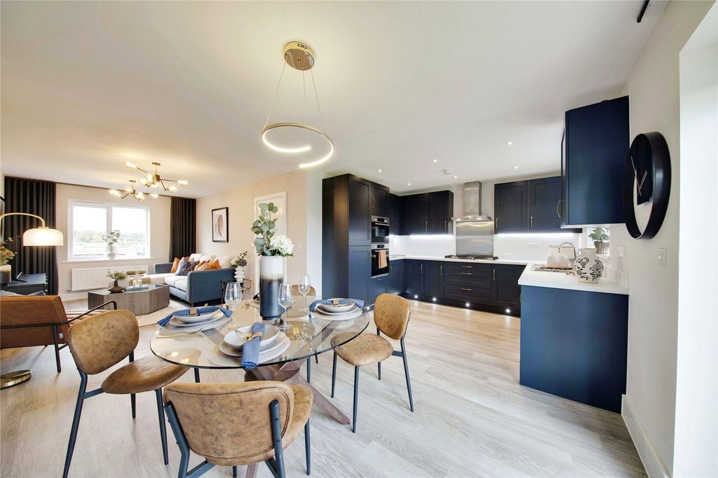 Property photo 3 of 14 Kitchen/Diner/Living