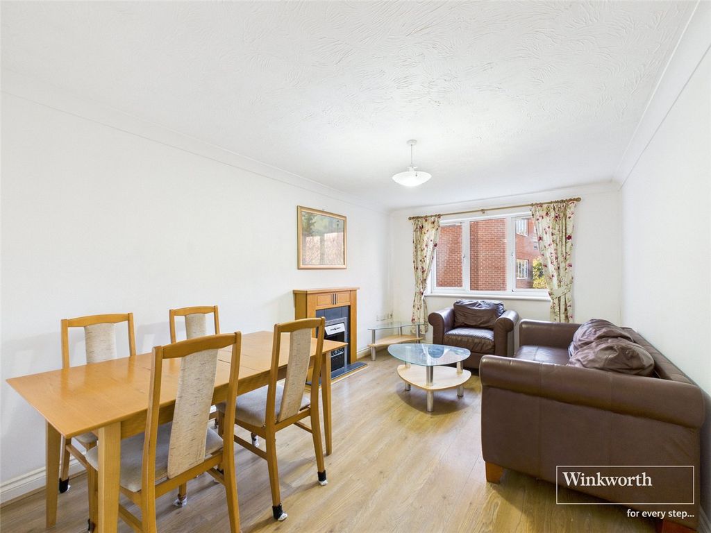 Property photo 2 of 8 Picture No. 30