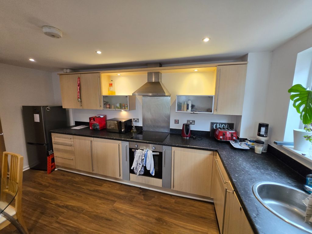 Property photo 2 of 8