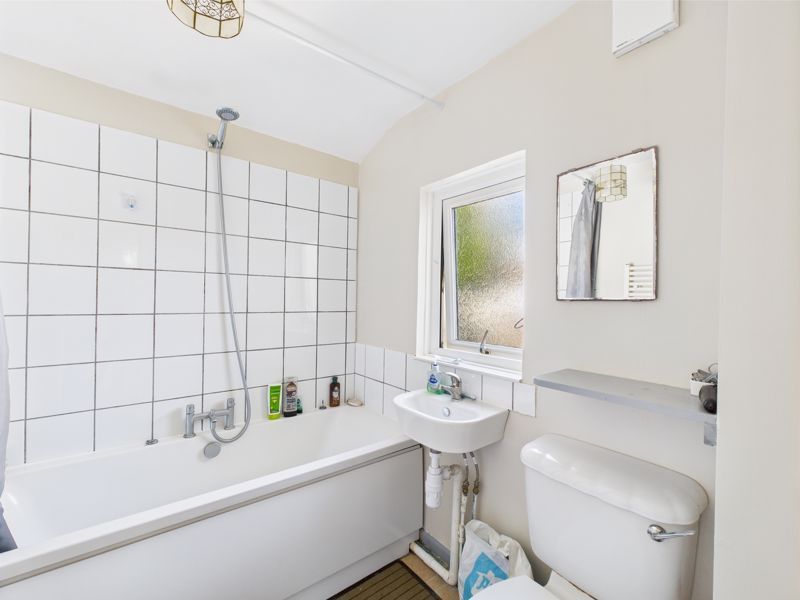 Property photo 3 of 9 Bathroom