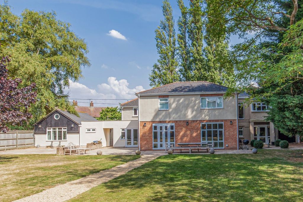 Property photo 1 of 8 138123
