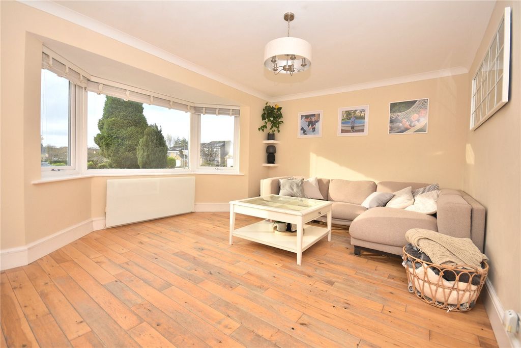 Property photo 2 of 22 Picture No. 25