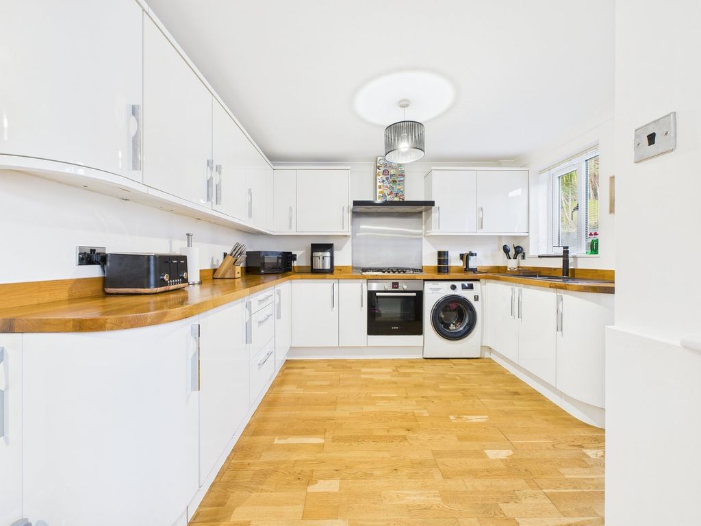 Property photo 3 of 22