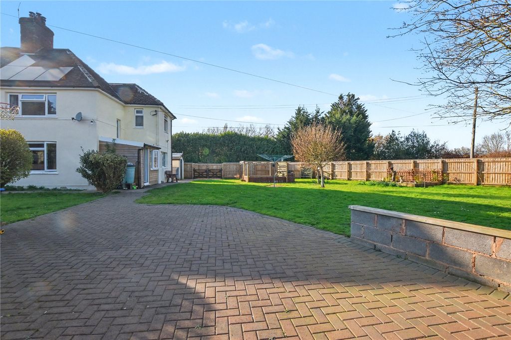 Property photo 1 of 27 Picture No. 45