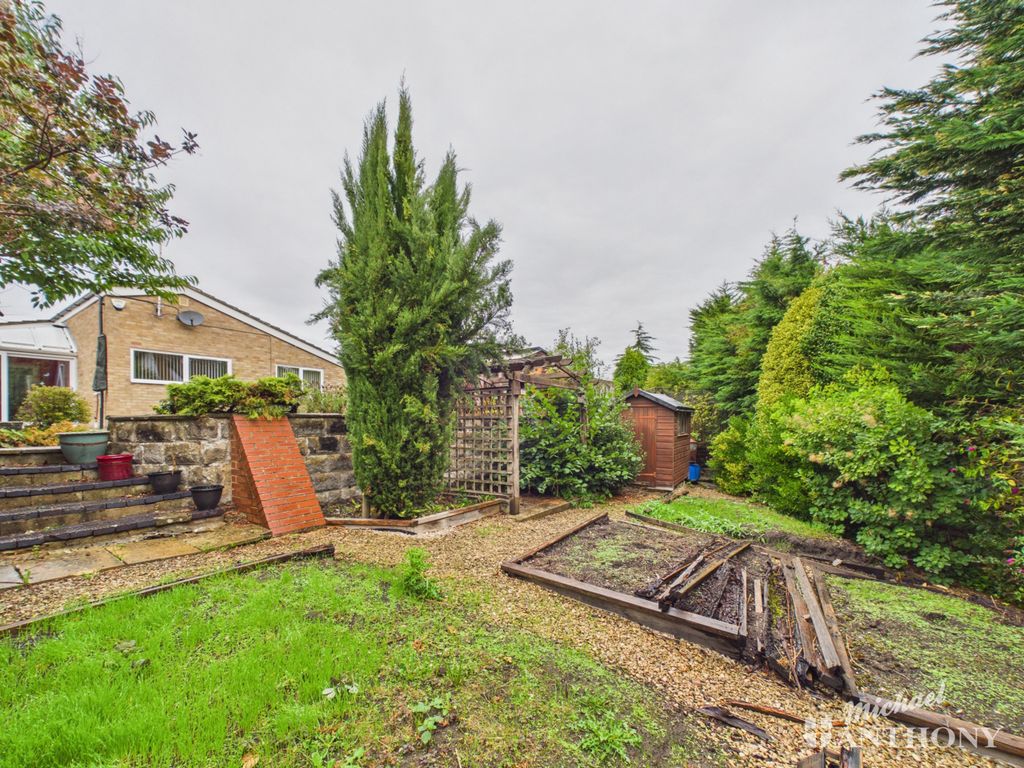 Property photo 3 of 24 Cam03218G0-Pr1156-Still027