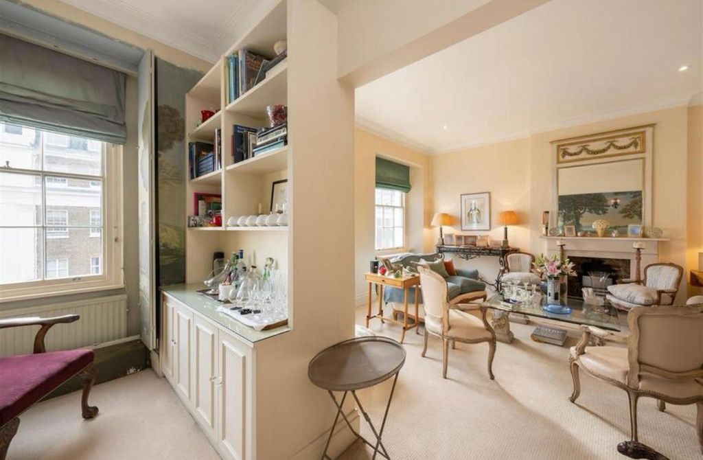 Property photo 2 of 6